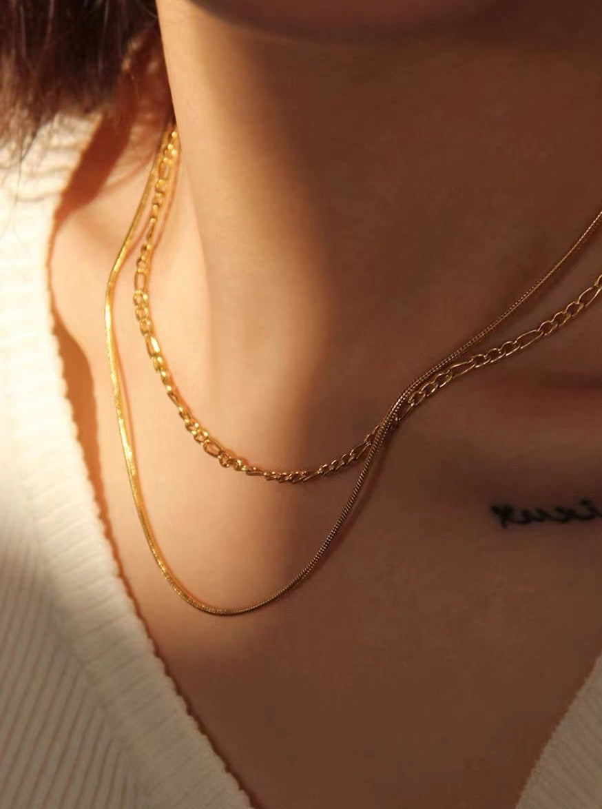 FeeGaro Necklace and Earrings Set