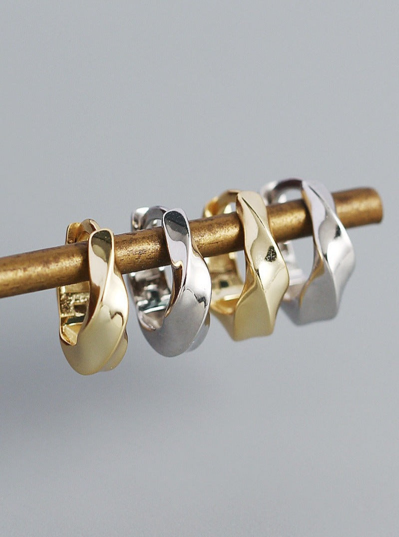 Simple Twist Hoops