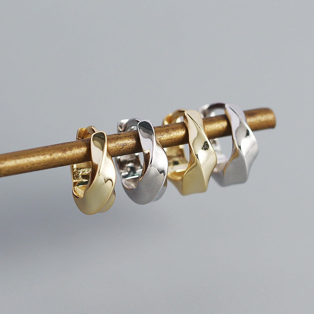 Simple Twist Hoops