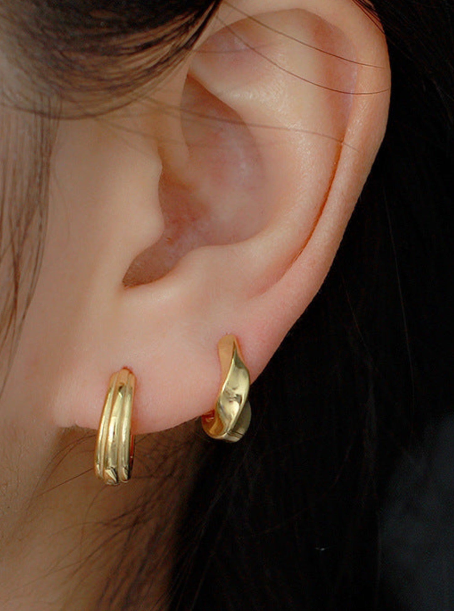 Simple Twist Hoops