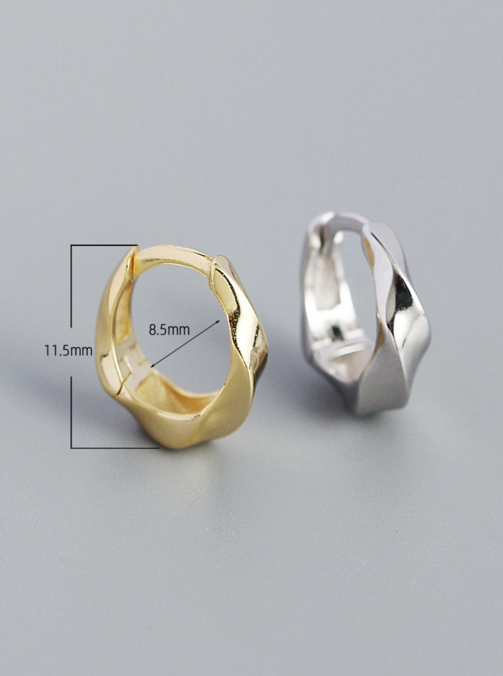 Simple Twist Hoops