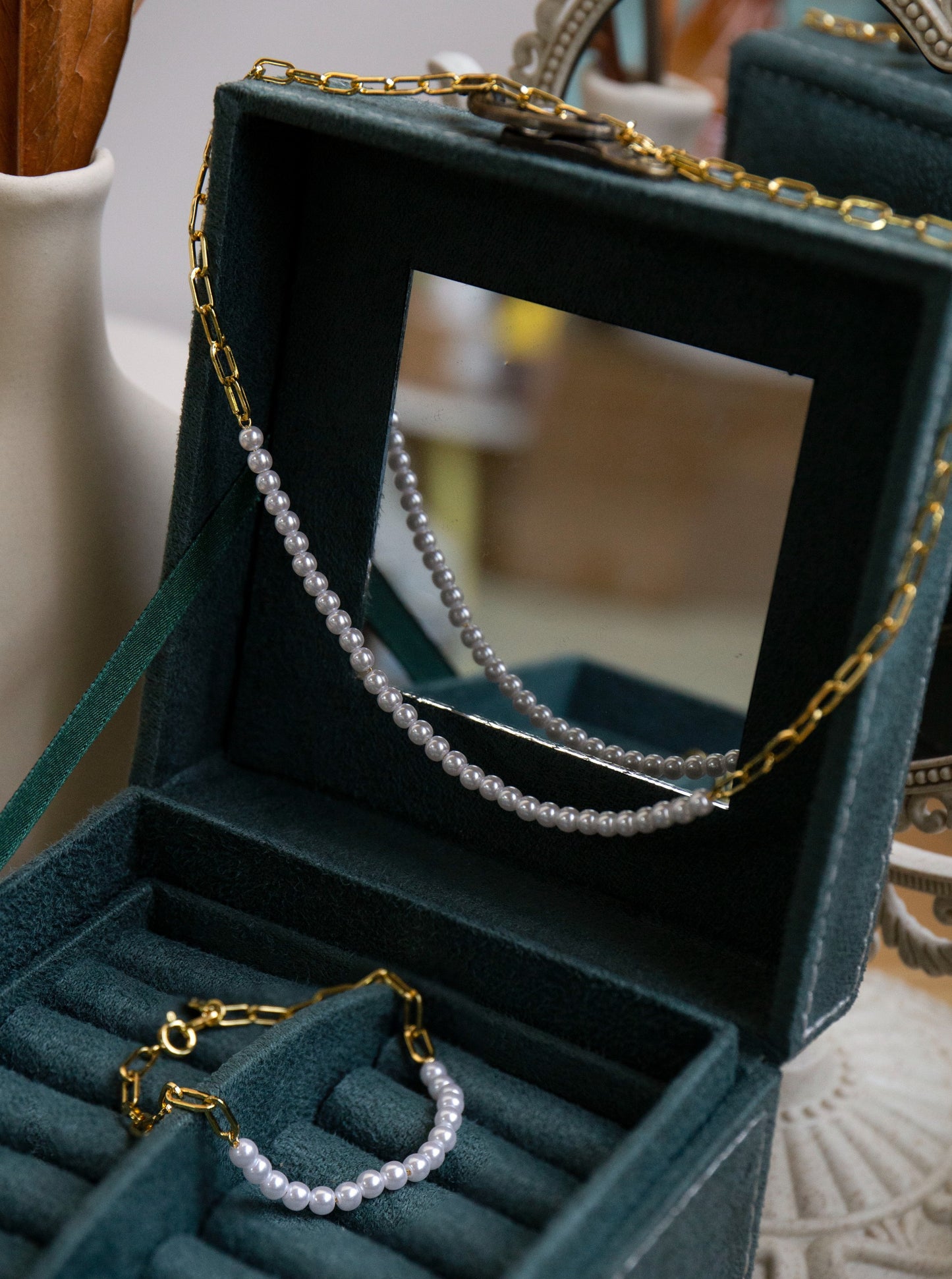 18K Chain and Pearl Necklace