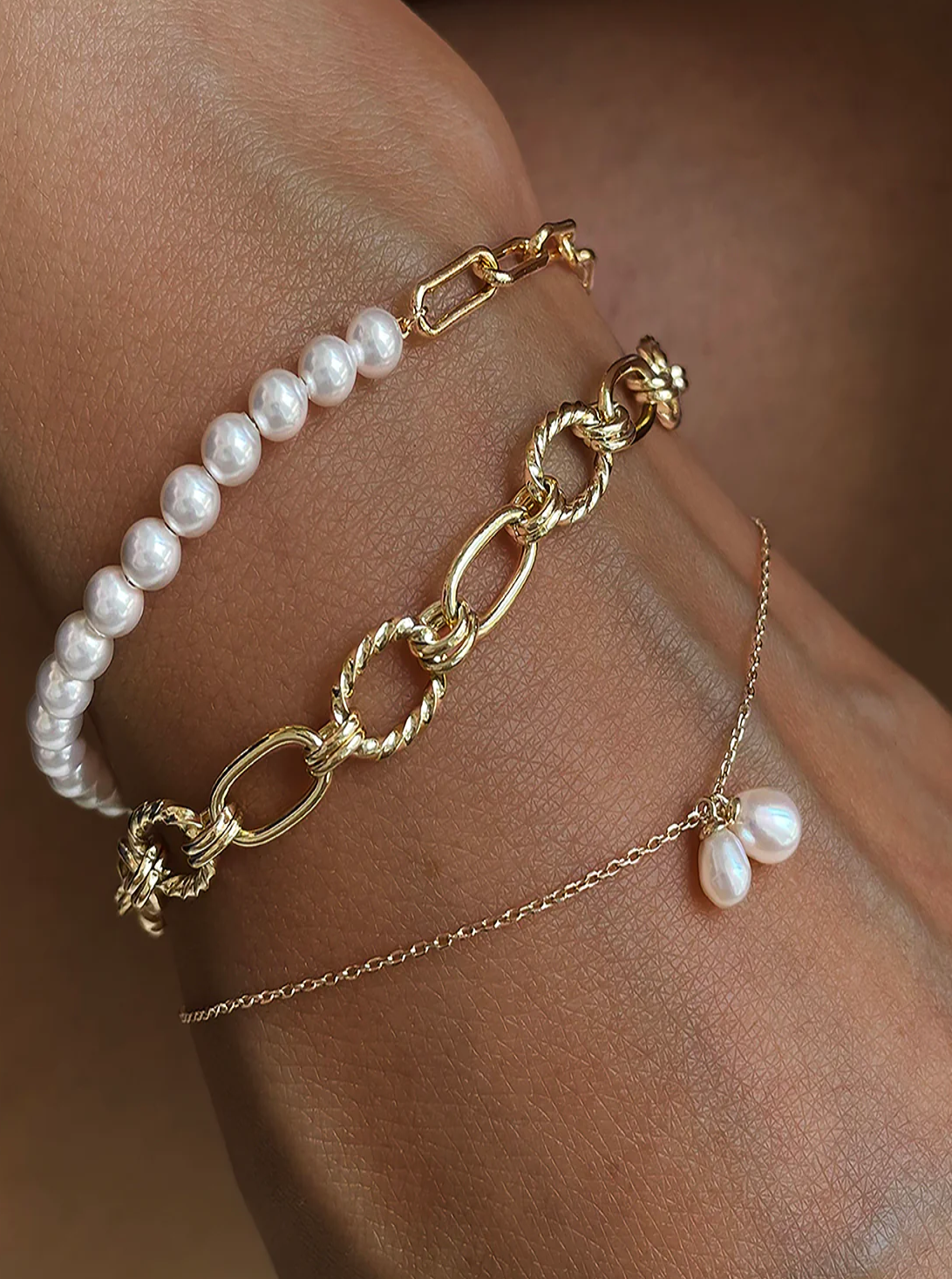 18K Chain and Pearl Bracelet