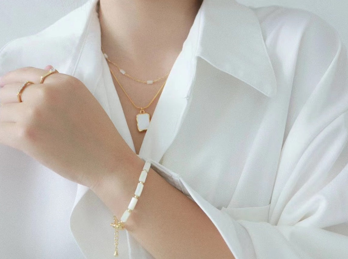 18K Interval Mother-of-pearl Necklace