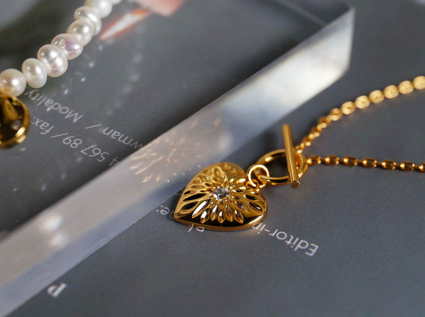 18K Heart and Leaf pearl Necklace Set