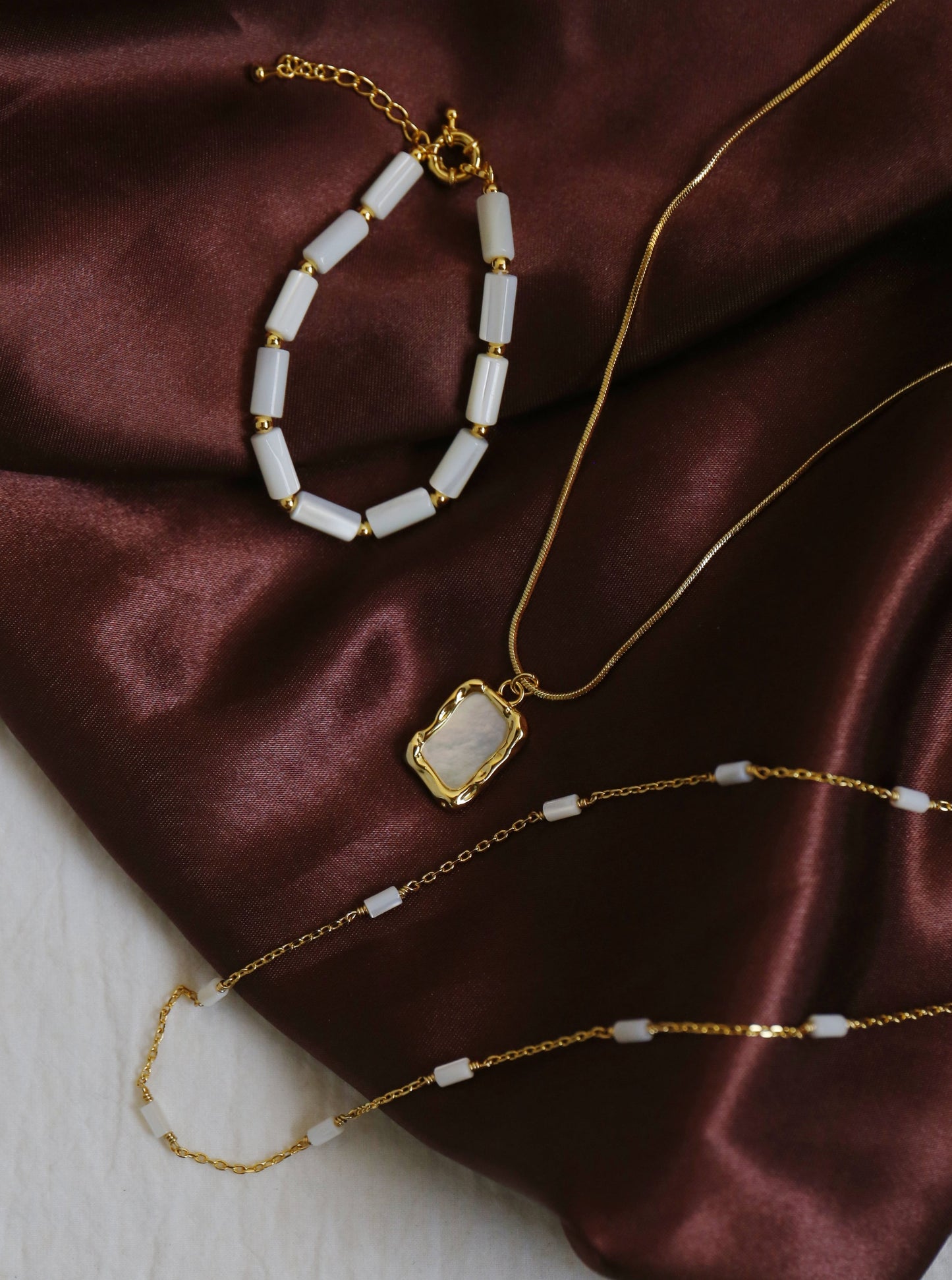 18K Interval Mother-of-Pearl bracelet