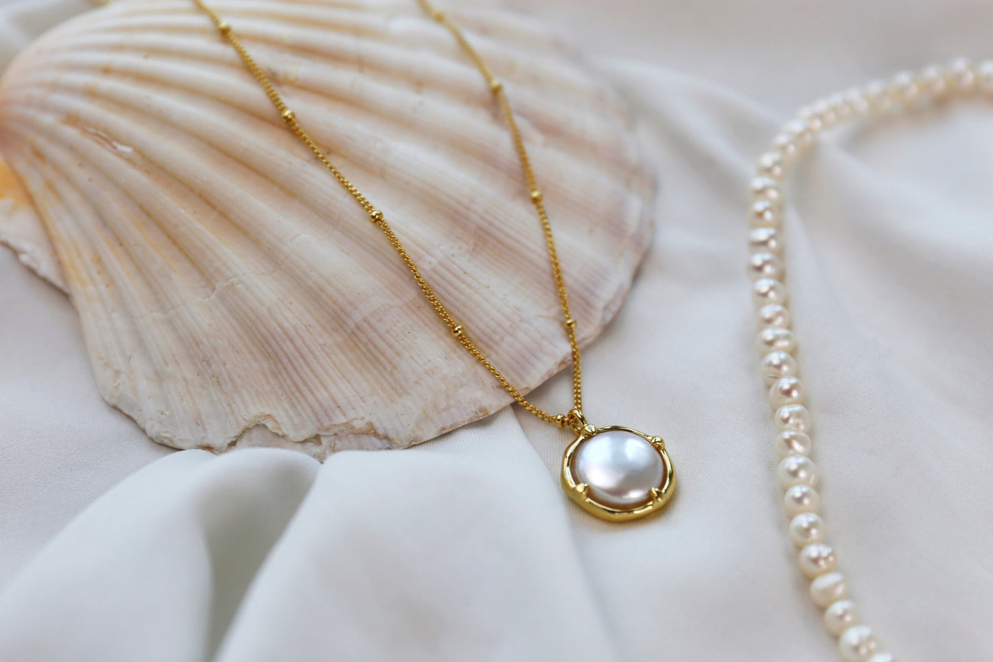 18K Golden Double-sided Baroque necklace
