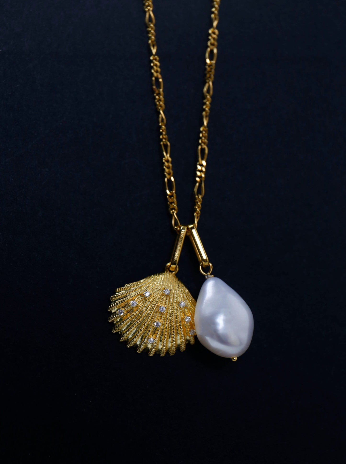 18K Golden Shell & Baroque Pearl Necklace